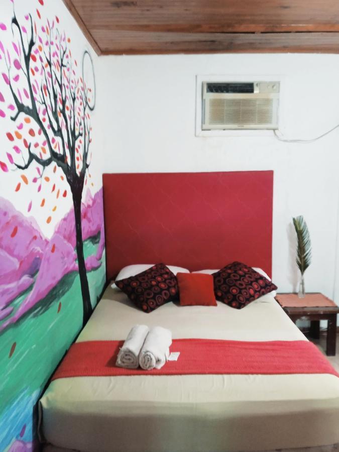Garden Stone Hostel Puerto Iguazu Exterior photo