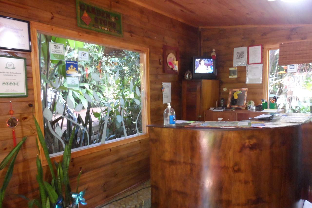 Garden Stone Hostel Puerto Iguazu Exterior photo